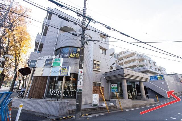 外階段から2階へ